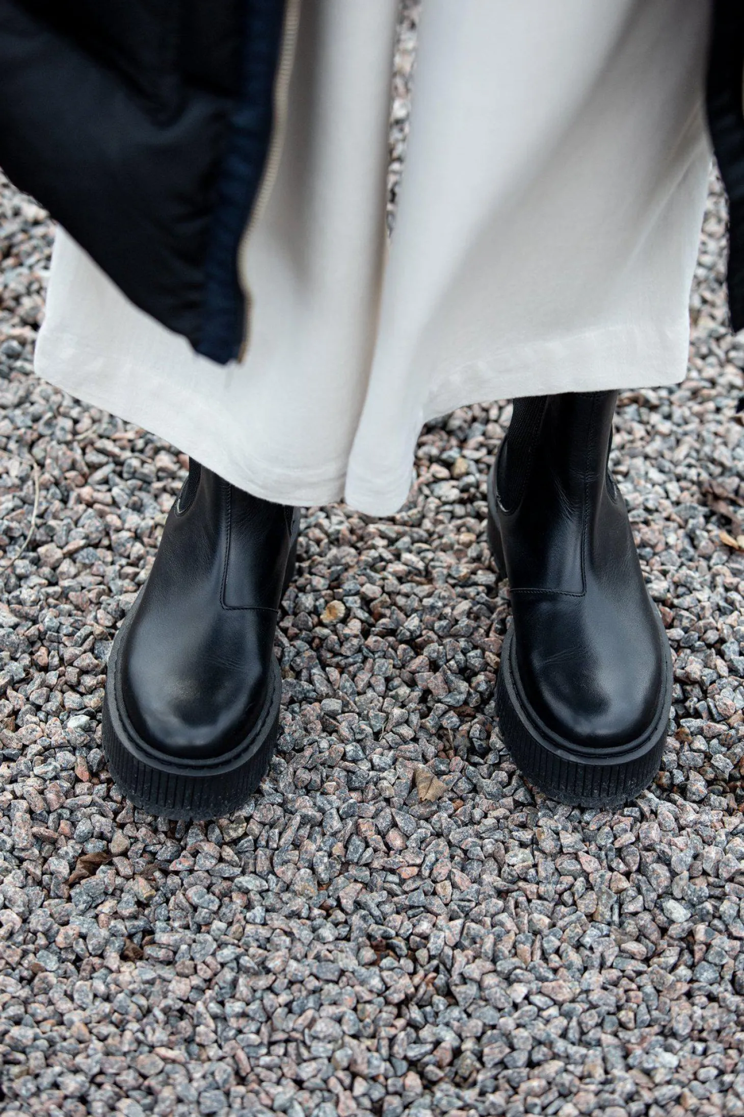 Alina Chelsea boots — Black