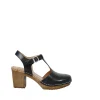 Amelia Clogs — Black