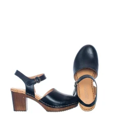 Amelia Clogs — Black