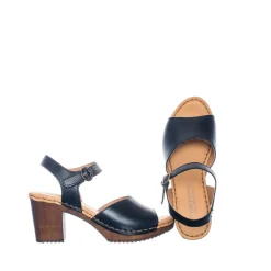 Amelia Clogs — Black