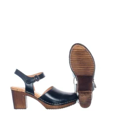 Amelia Clogs — Black