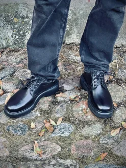 Birk Laced shoes — Black