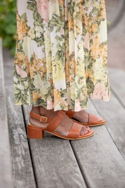 Bonnie Sandals — Cognac