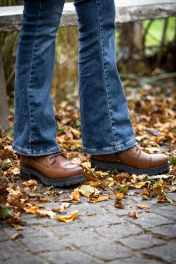 Cecilia Laced boots — Brown