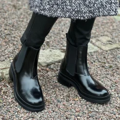 Felina Chelsea boots — Black