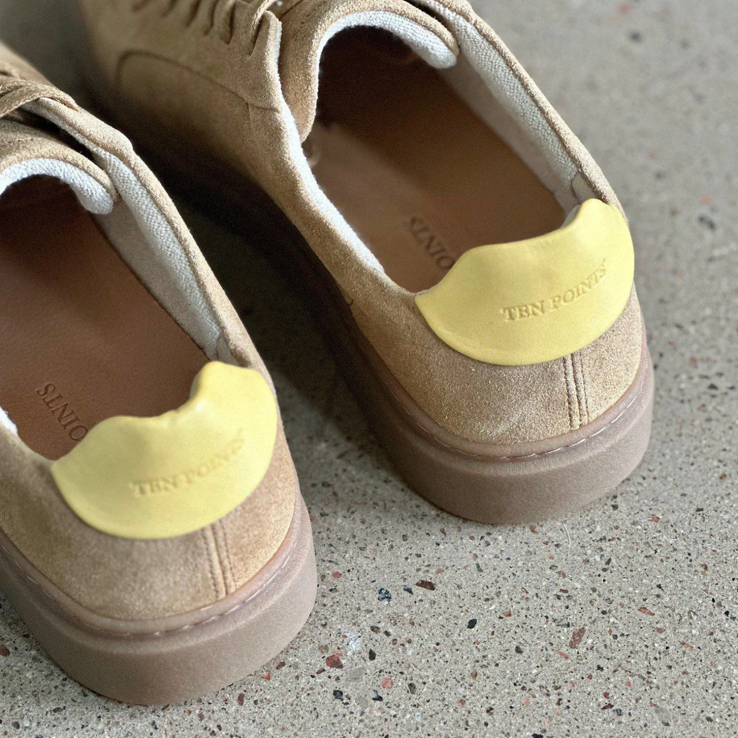 Isolde Sneakers — Cappuccino