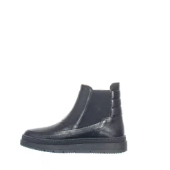 Larina Chelsea boots — Black