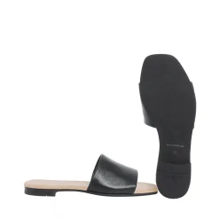 Madeleine Slip-in — Black