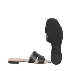 Madeleine Slip-in — Black