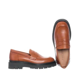 Margaret Loafers — Cognac