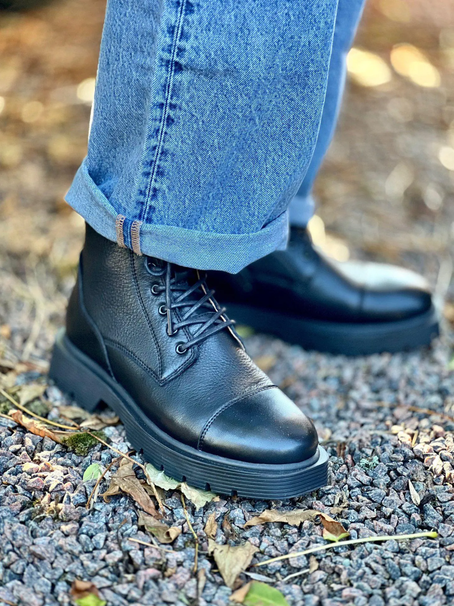 Mimmi Laced boots — Black