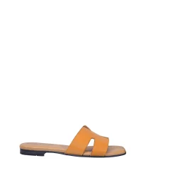 New Madeleine Slip-in — Caramel