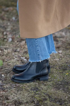 Pandora Chelsea boots — Black