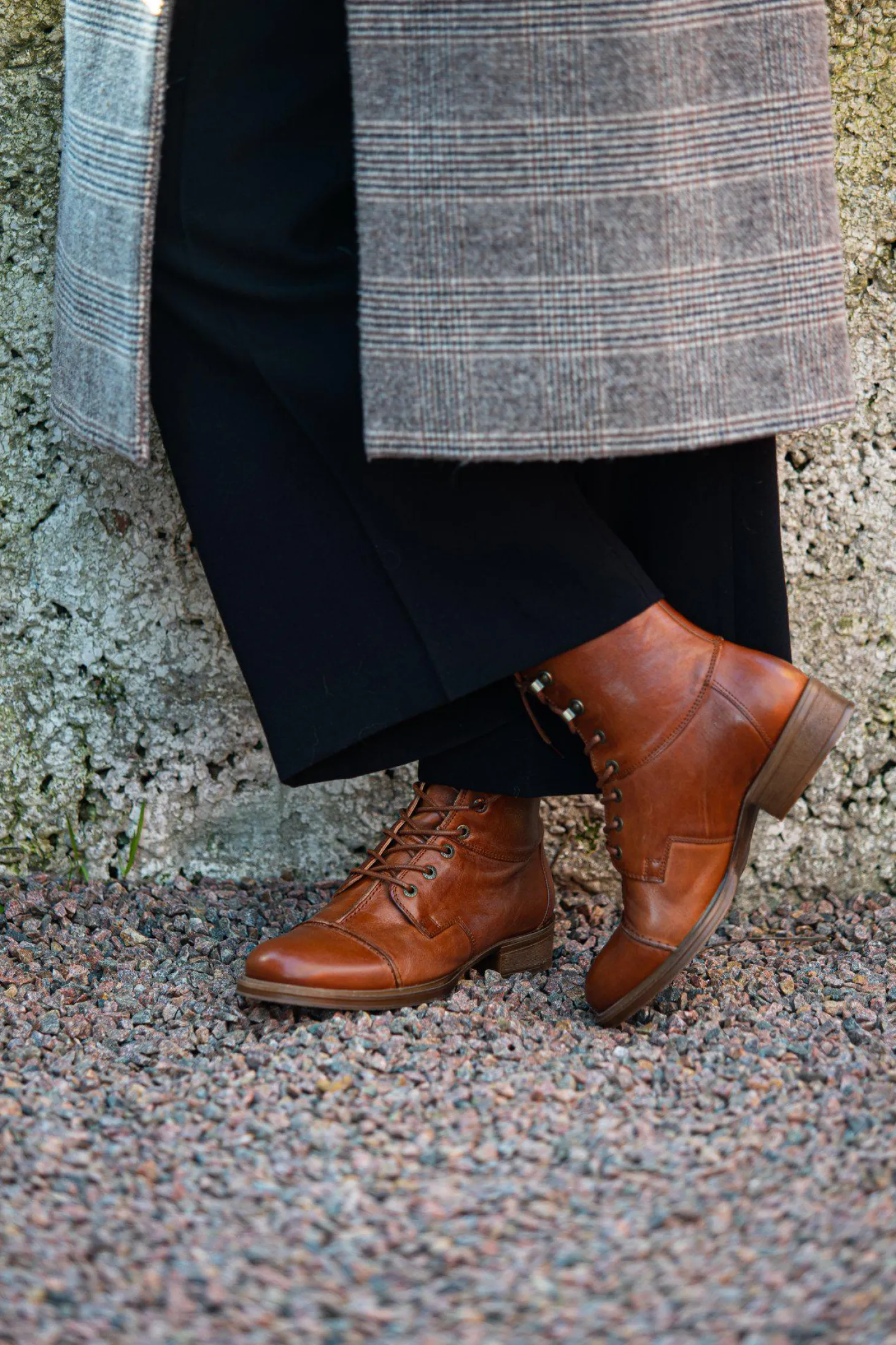 Pandora Laced boots — Cognac