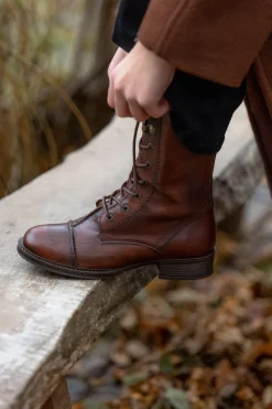 Pandora Laced boots — Rust