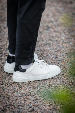Toni Sneakers — White/Black