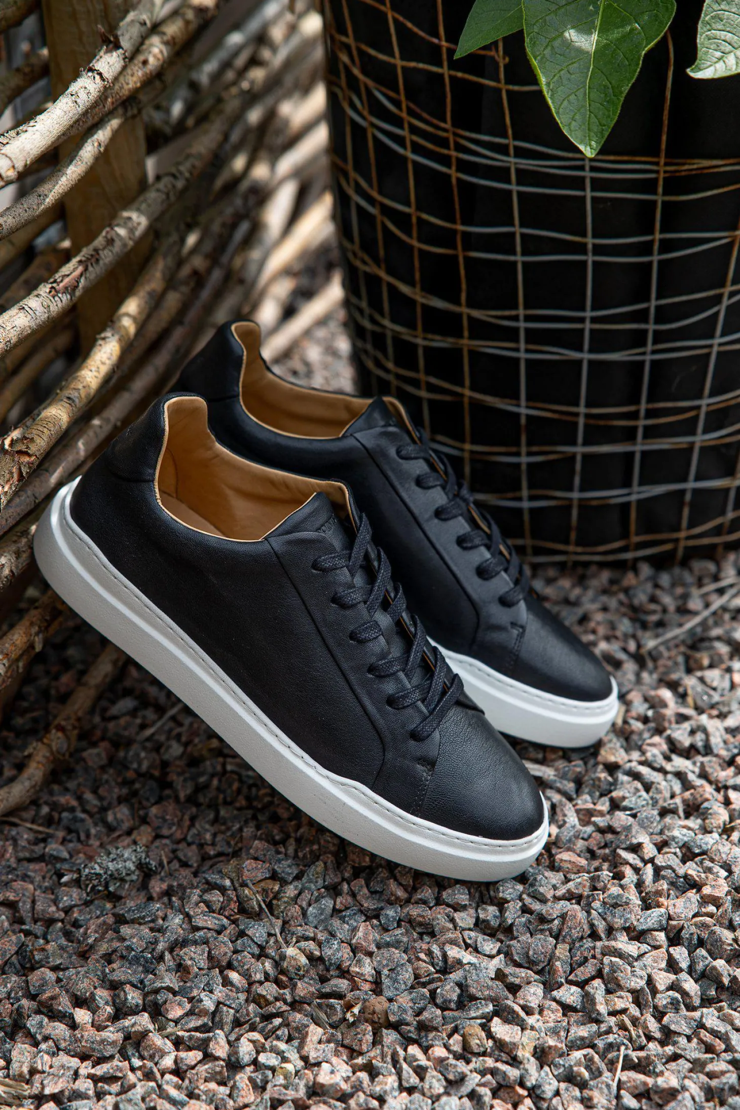 Tristan Sneakers — Black