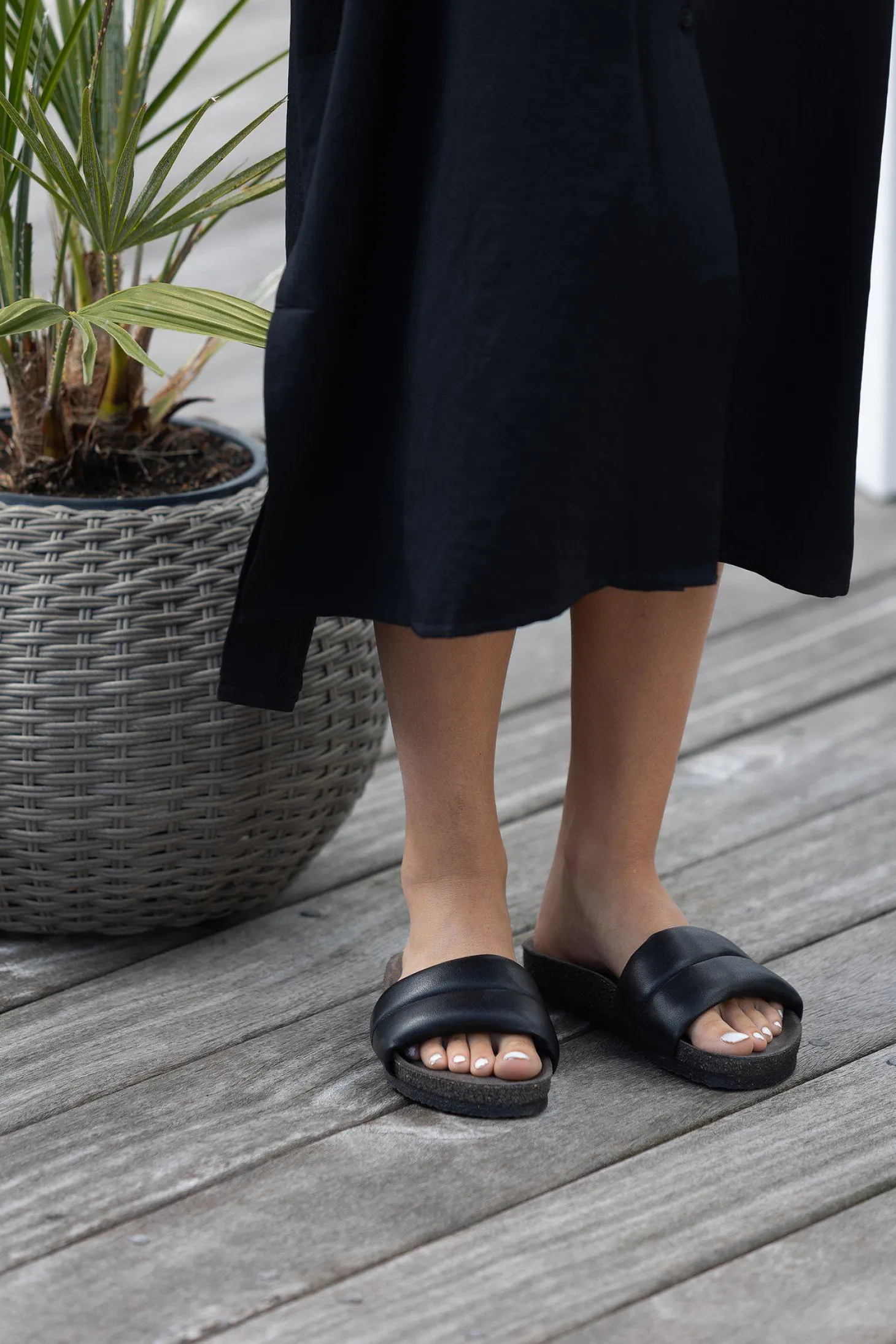 Vivienne Slip-in — Black